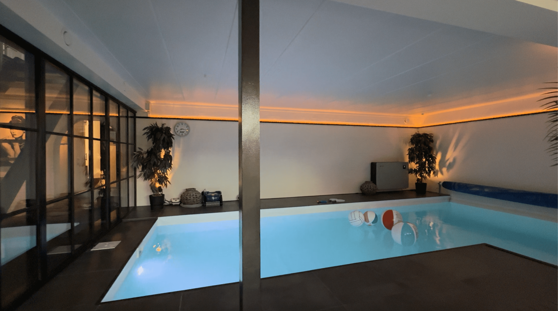 Pool til svøming eller boldkamp